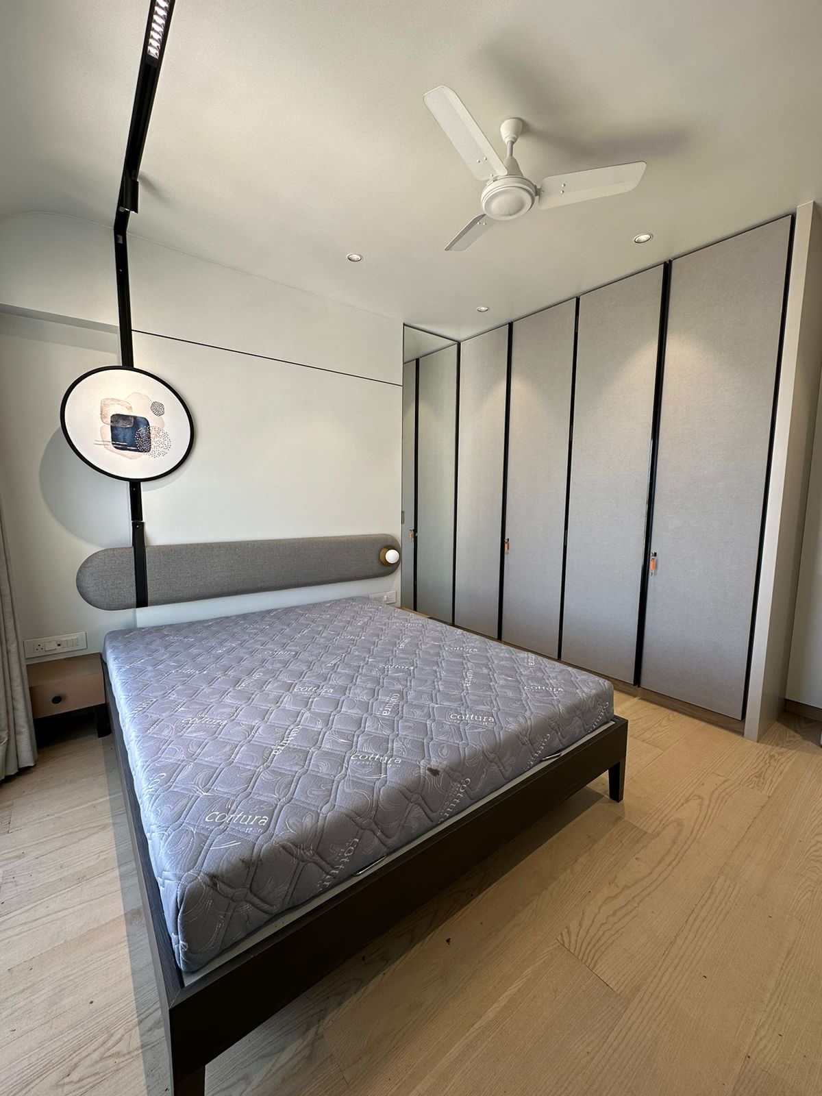 3 BHK Fully Furnished in Kakad Heights, Bandra West - Photo 4