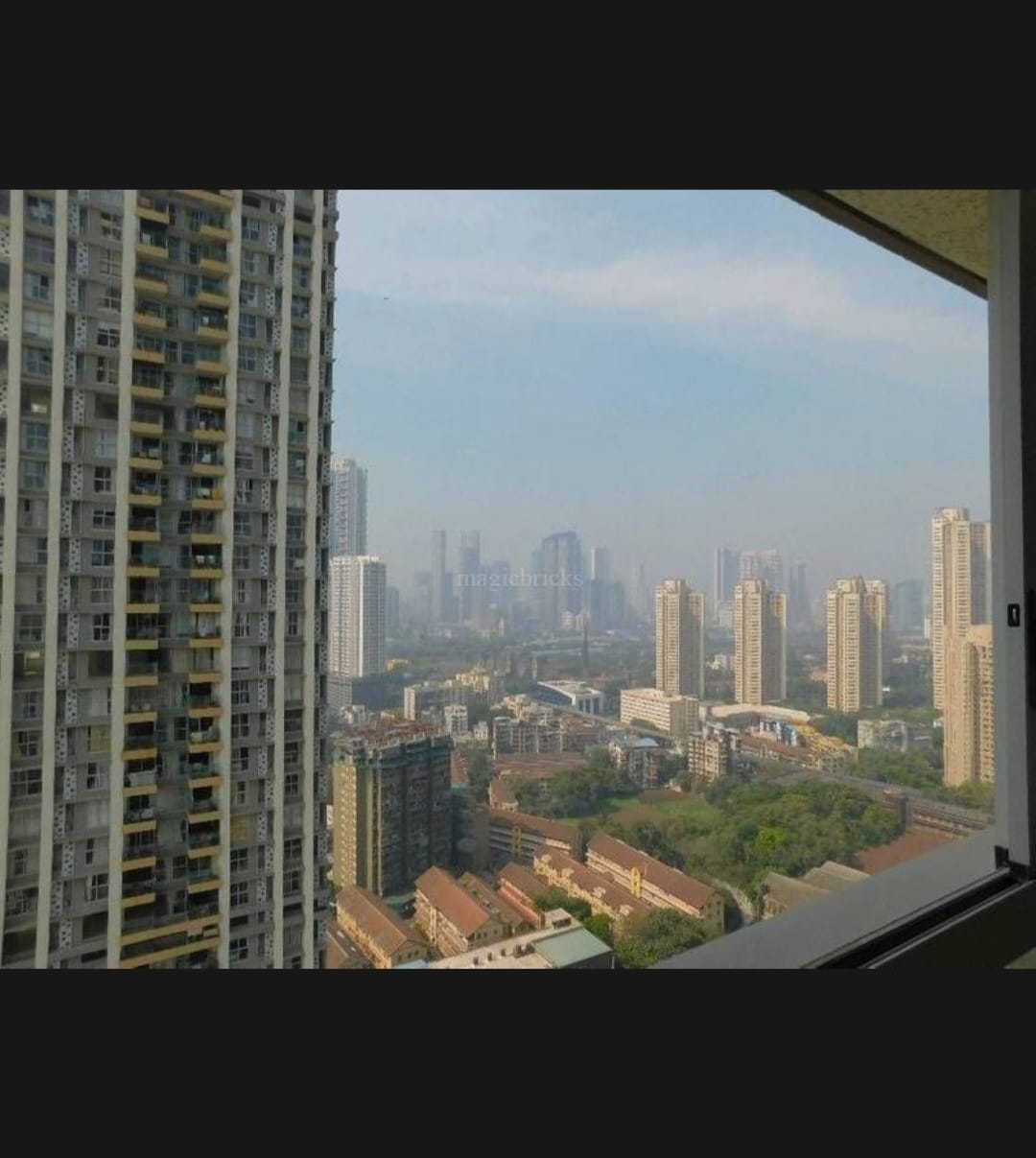 4 BHK Semi-Furnished in Lodha Azzuro, Parel - Photo 6