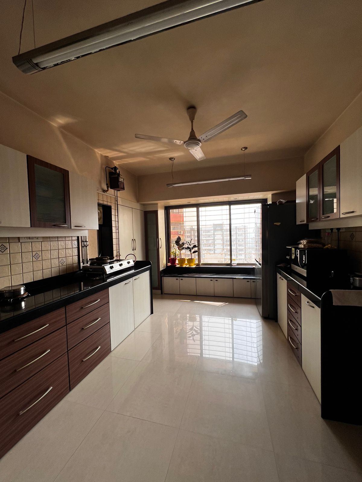 3 BHK Fully Furnished in Capri Heights, Andheri West - Photo 4