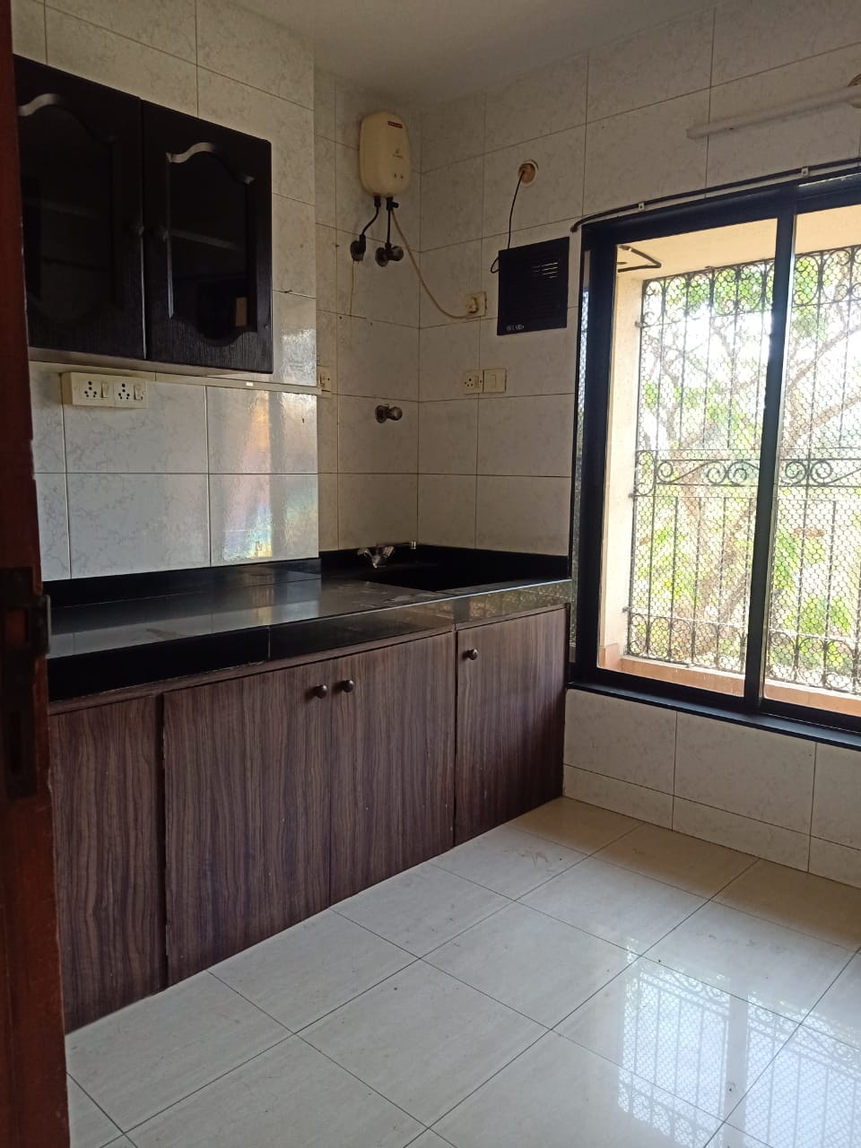 4 BHK Fully Furnished in Meghdoot, Andheri West - Photo 5