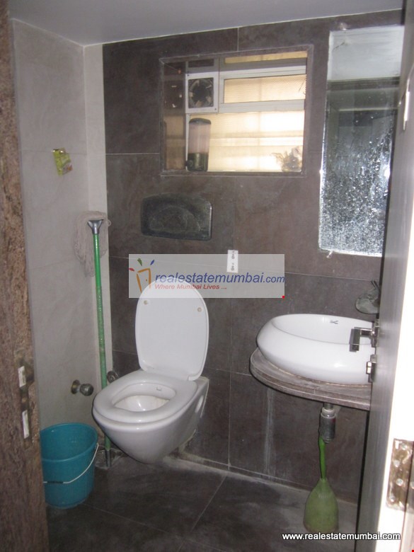 Office Fully Furnished in Laxmi Plaza, Andheri West - Photo 4