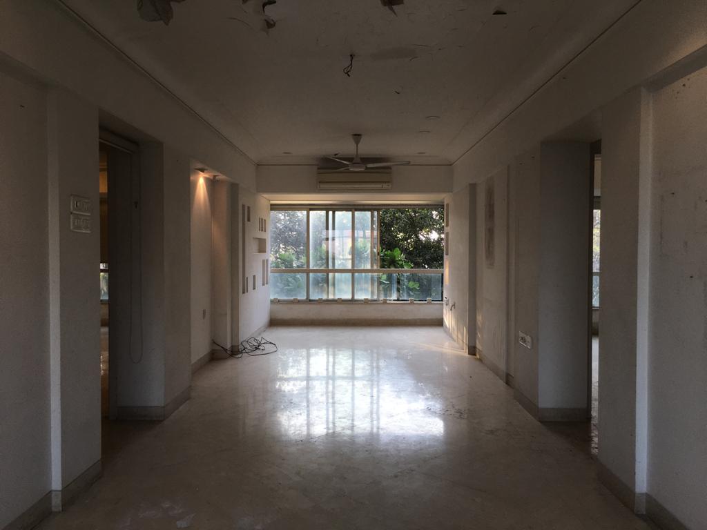 2 BHK Semi-Furnished in Neelam, Bandra West - Photo 3