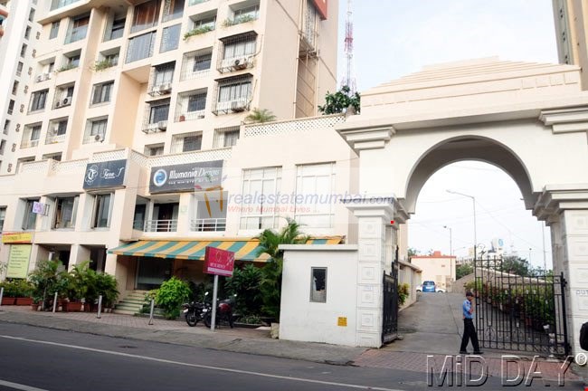 2 Semi-Furnished in Darshan Rico , Lower Parel