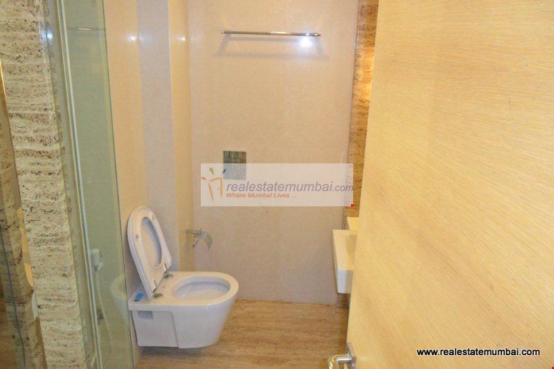 4 BHK in H and M Tower, Bandra West - Photo 4