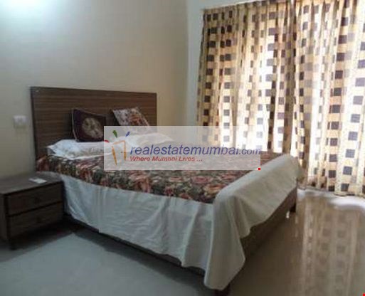 2 BHK Semi-Furnished in Raheja Heights, Goregaon East - Photo 4