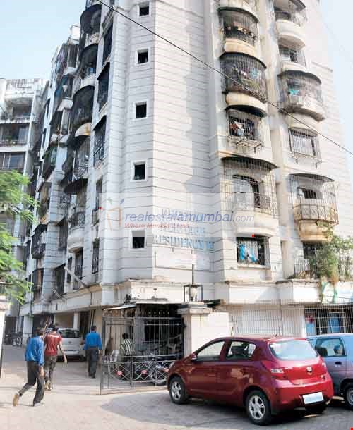 3 BHK in Dheeraj Heritage, Santacruz West - Photo 3