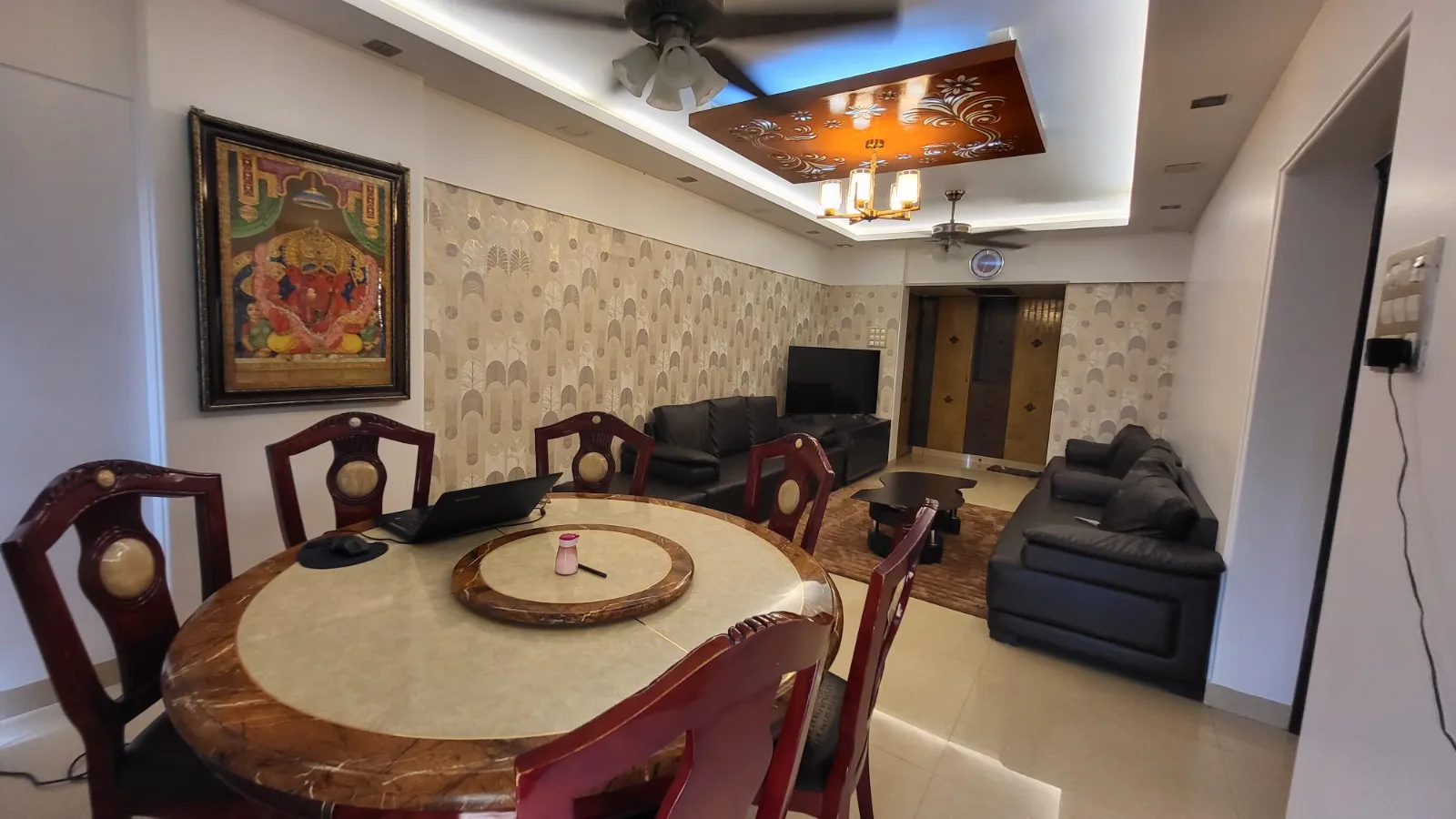 3 BHK Fully Furnished in Royal Classic, Andheri West - Photo 2