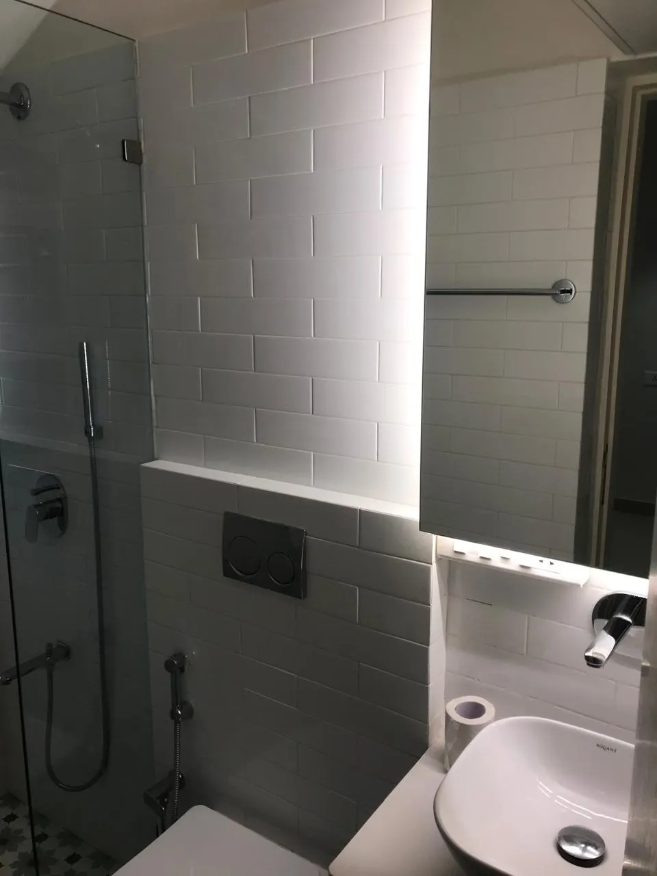 3 BHK Semi Furnished in New Silver Home, Bandra West - Photo 5