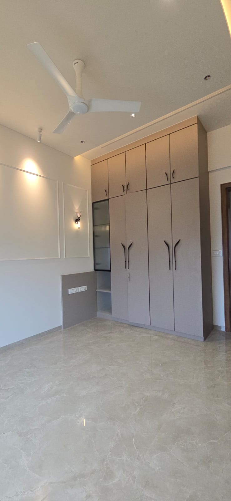 3 BHK Semi Furnished in R A Residences, Dadar East - Photo 1