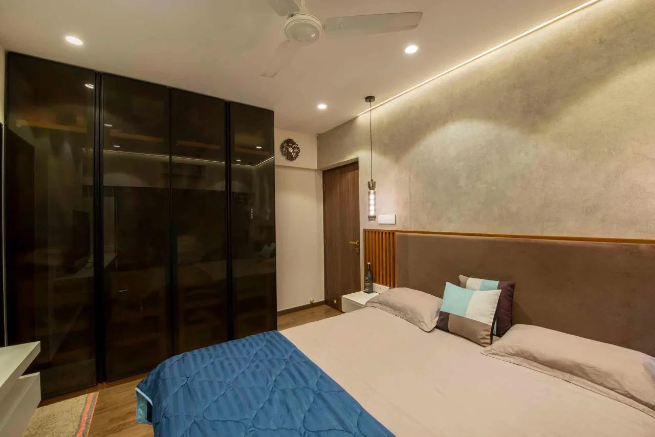 2 BHK Fully Furnished in Sethia Grandeur, Bandra East - Photo 4
