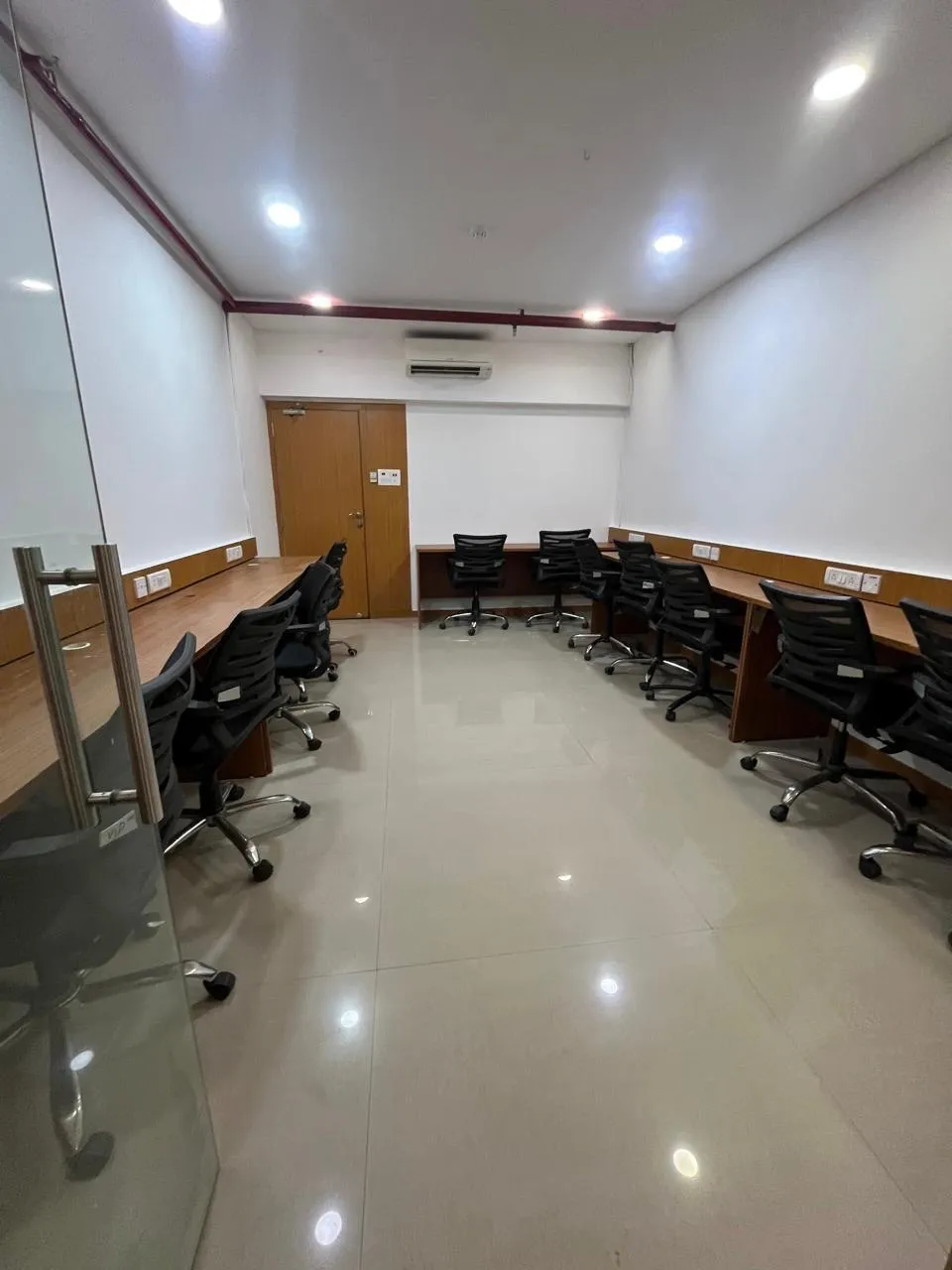 Office Space Fully Furnished in Peninsula Park, Andheri West - Photo 2