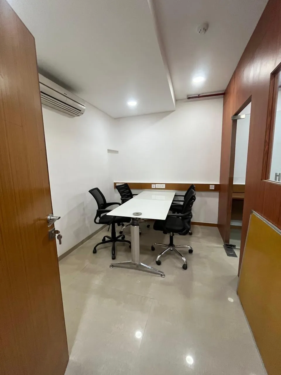 Office Space Fully Furnished in Peninsula Park, Andheri West - Photo 3