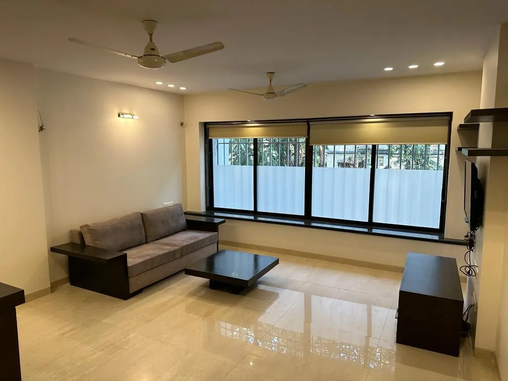 2 BHK Semi Furnished in Josephine, Bandra West - Photo 1
