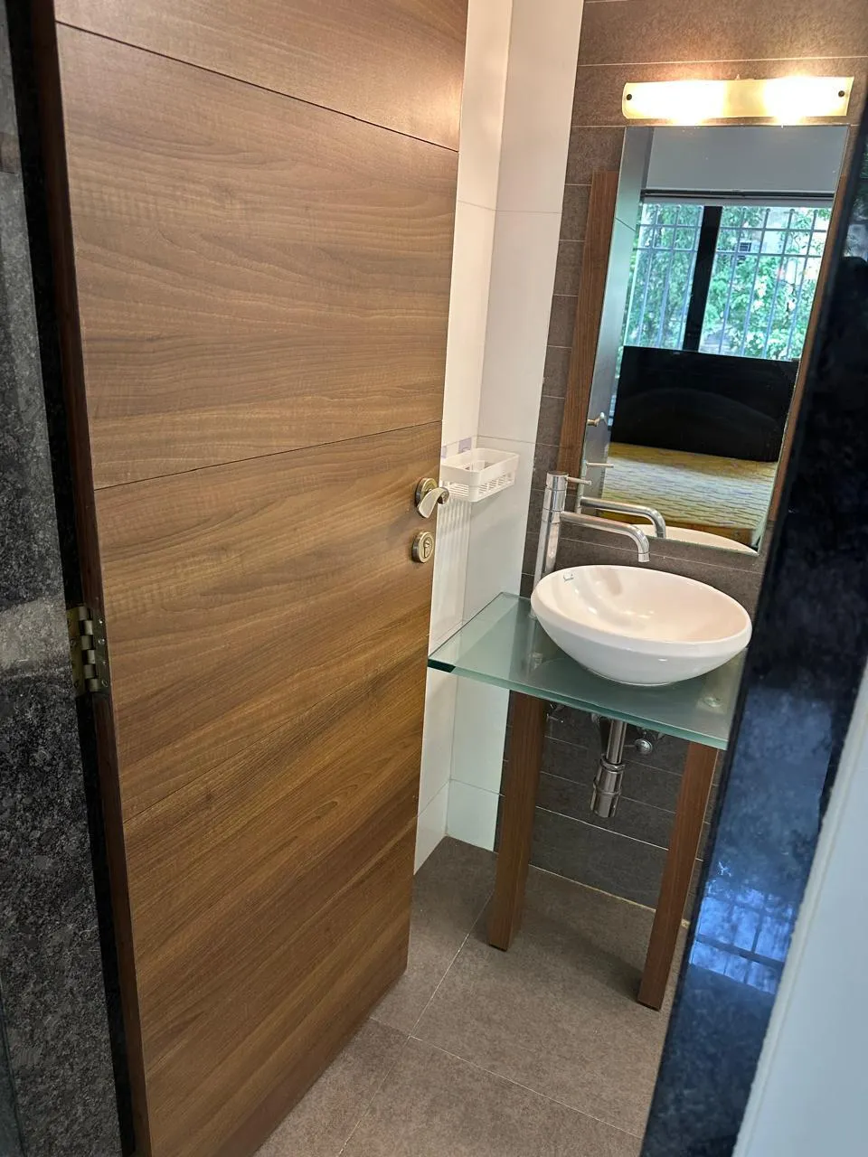 2 BHK Semi Furnished in Josephine, Bandra West - Photo 6