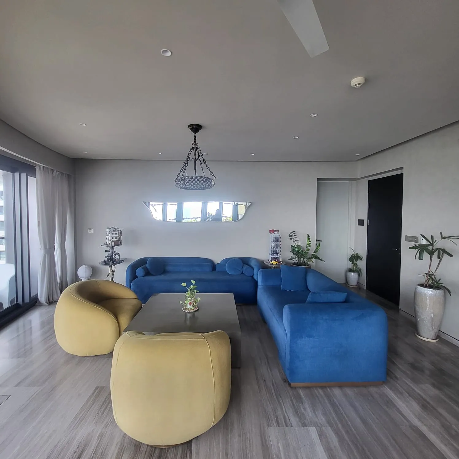 4 BHK Semi Furnished in Lodha World Crest, Lower Parel - Photo 4