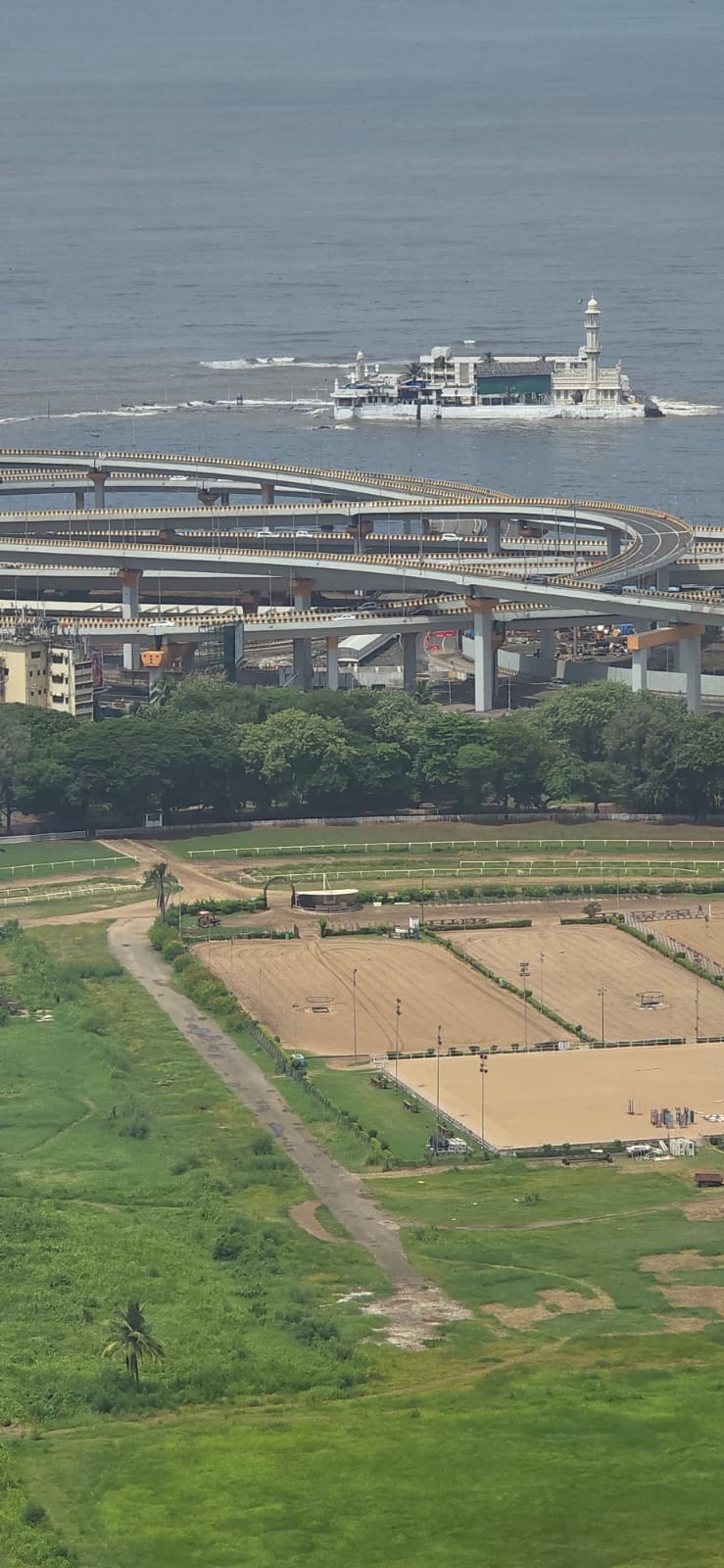 3 BHK Bareshell in Piramal Mahalaxmi - Photo 1