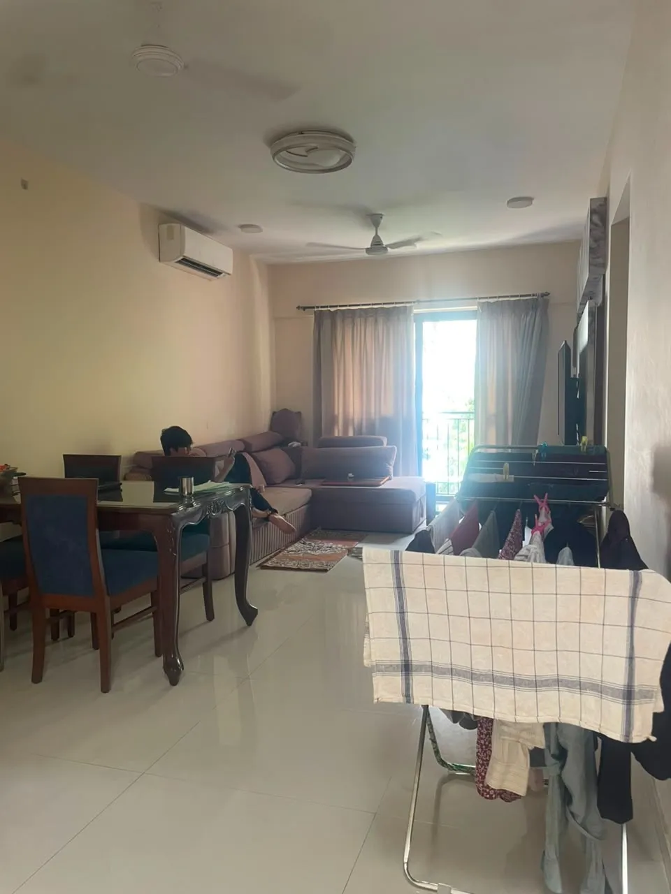2 BHK Semi Furnished in Kalpataru Imperia, Santacruz West - Photo 1