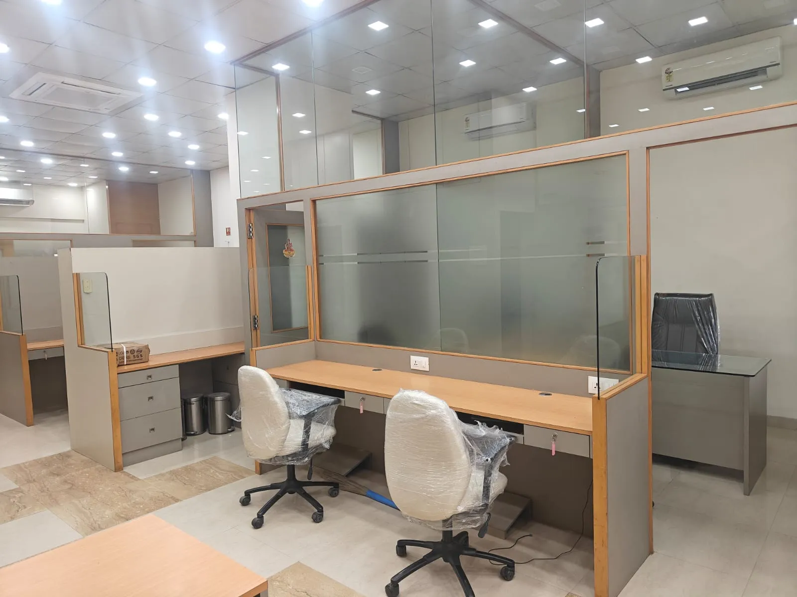 Office Fully Furnished in Morya Landmark II, Andheri West - Photo 5